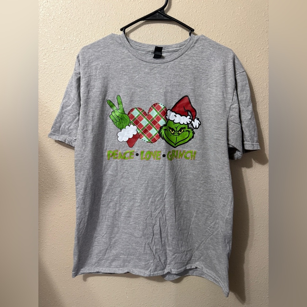 GRINCH Gildan Softstyle Gray Women’s Short Sleeve Christmas T Shirt LG
